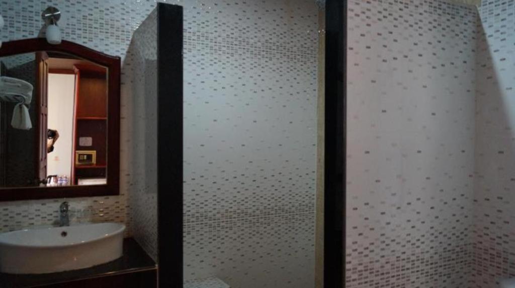 Vansana Hotel Vang Vieng Bagian luar foto