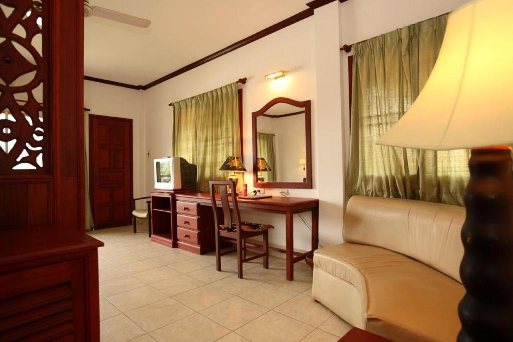 Vansana Hotel Vang Vieng Bagian luar foto