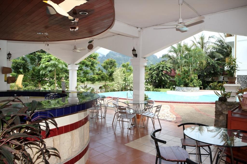 Vansana Hotel Vang Vieng Bagian luar foto